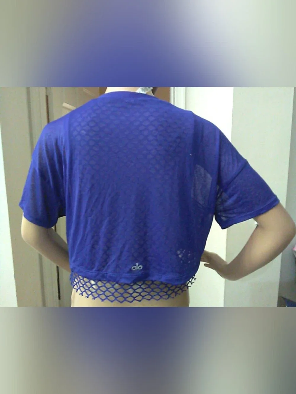 ALO Yoga Purple Crochet-Hem Crop Top (SUPER COOL LOOK) SHEERNESS